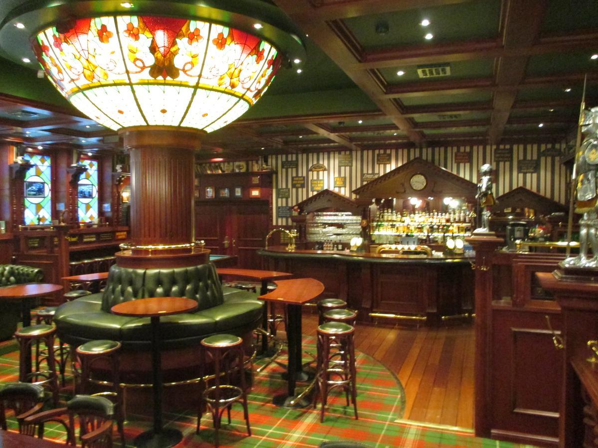Hotell Edstroem アルビッツヤウル エクステリア 写真