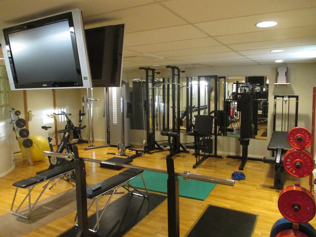Hotell Edstroem アルビッツヤウル エクステリア 写真